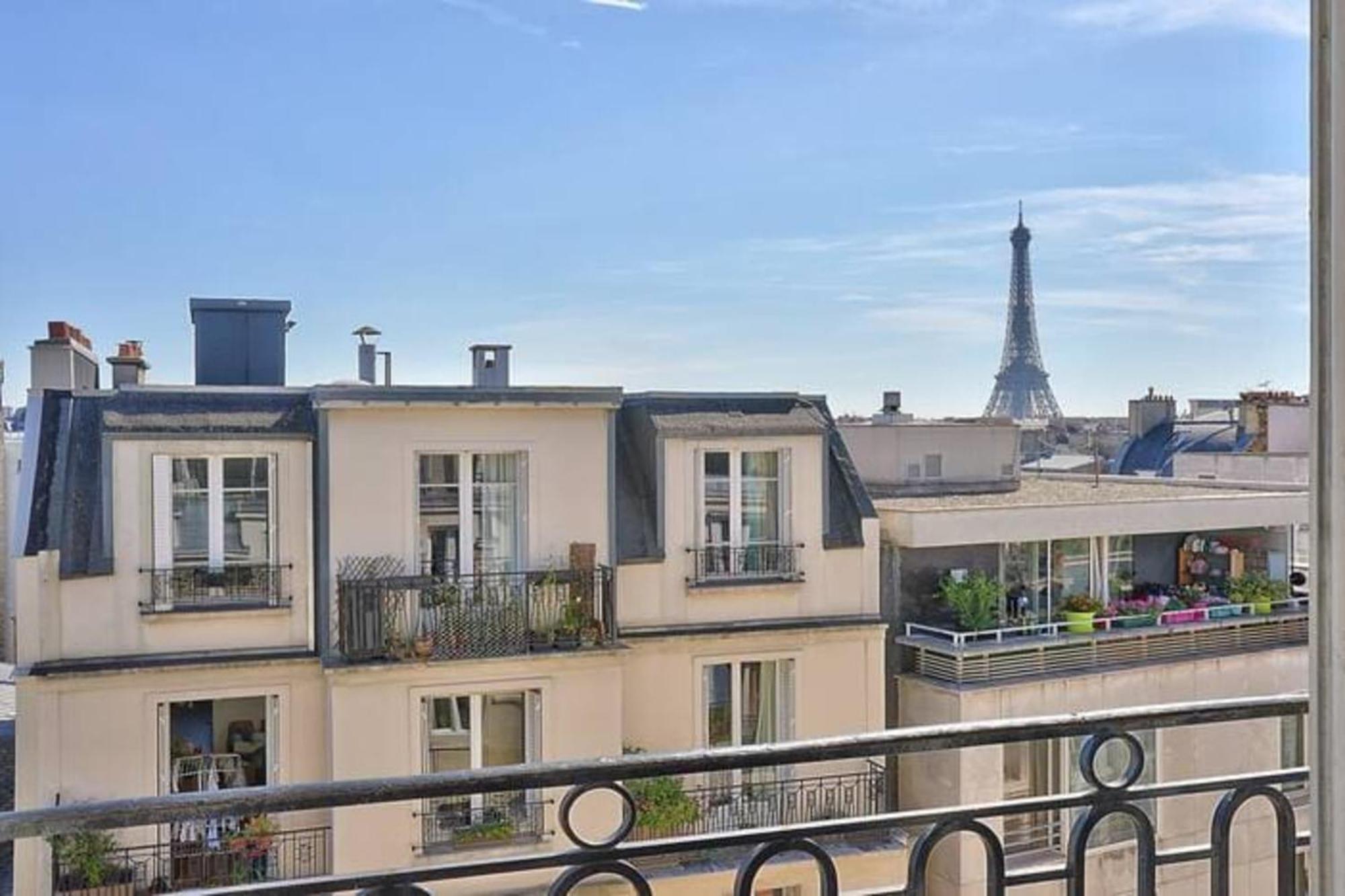 Appartement Charming With Eiffel Tower View Paris
